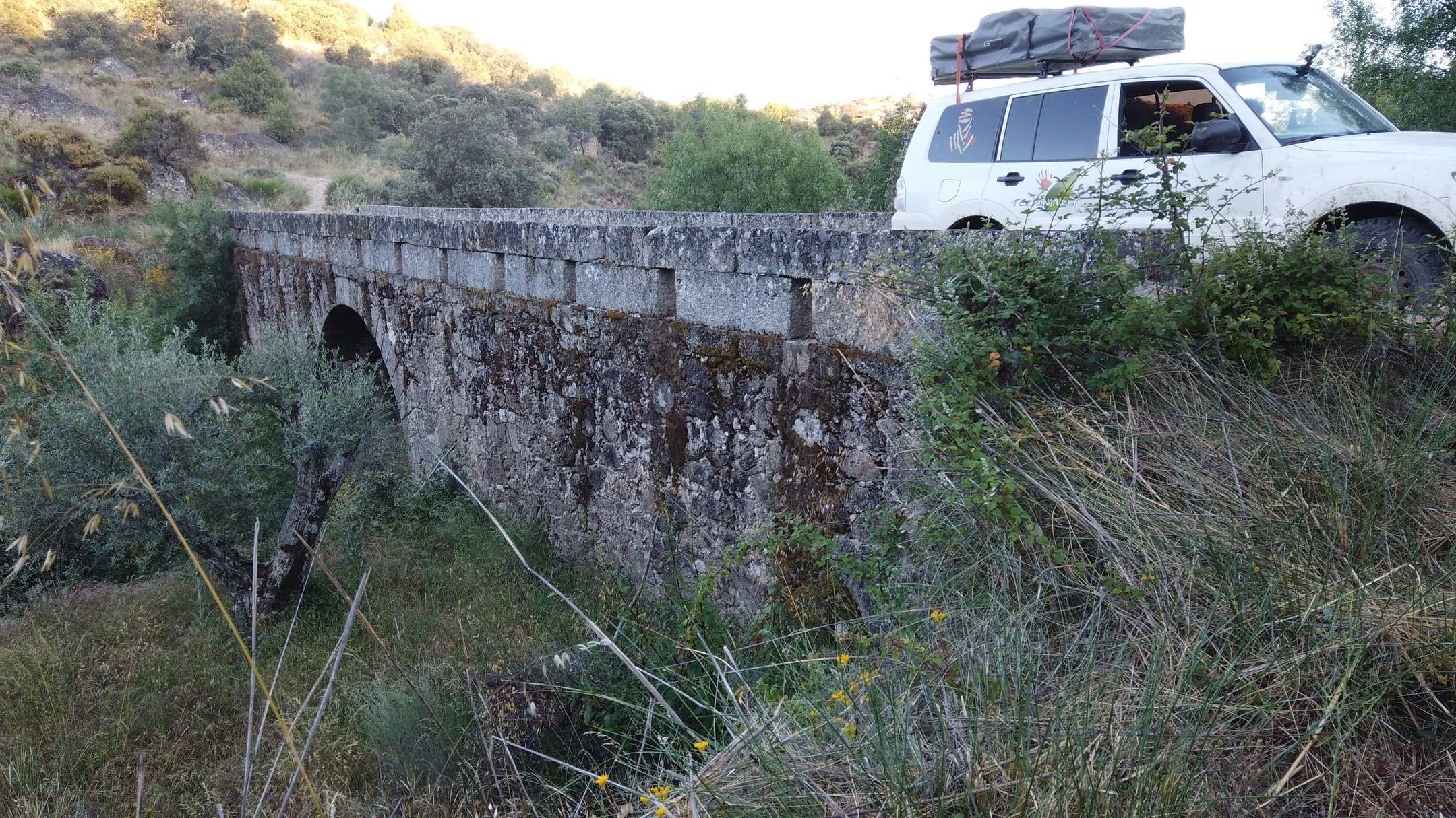 Cruzando un puente Romano